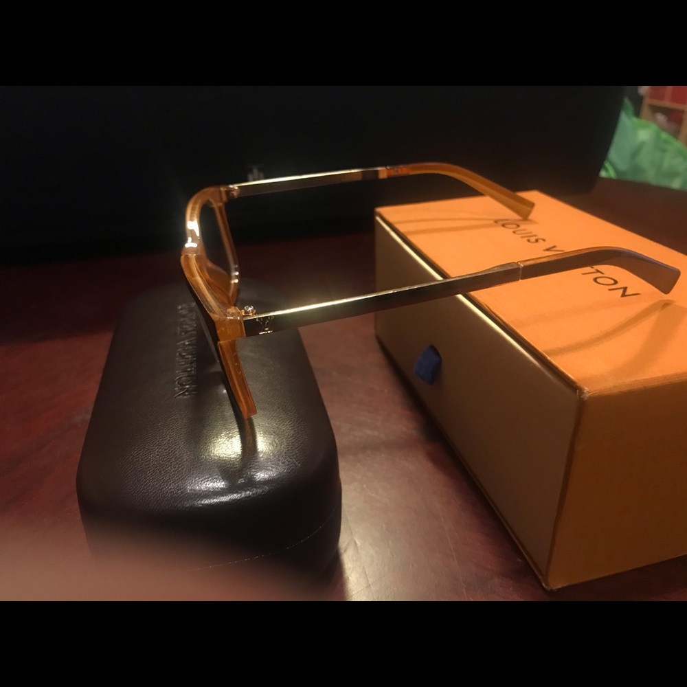 Louis Vuitton Eyeglasses - Picture 4 of 8